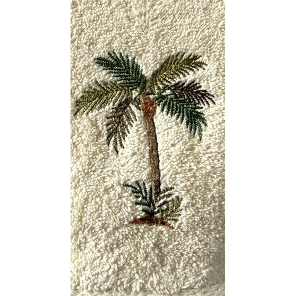Avanti Fingertip Towels Palm Tree Embroidered Ivory Bathroom Set of 2